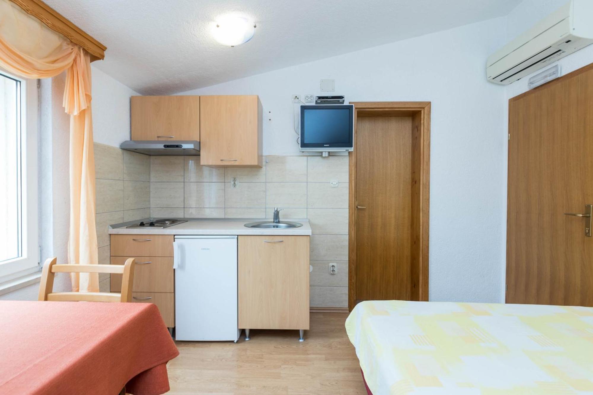 Apartments Cipetic Kaštela エクステリア 写真